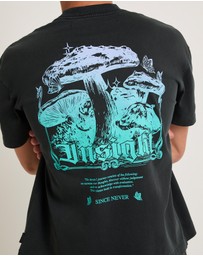 Insight - Gardens Cropped T-Shirt