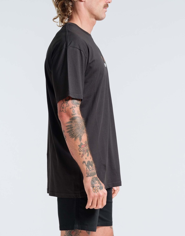 Vacancy Co - Flower Power Tee