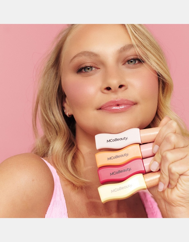 MCoBeauty - Golden Glow Lip Oil - Tropical Mango