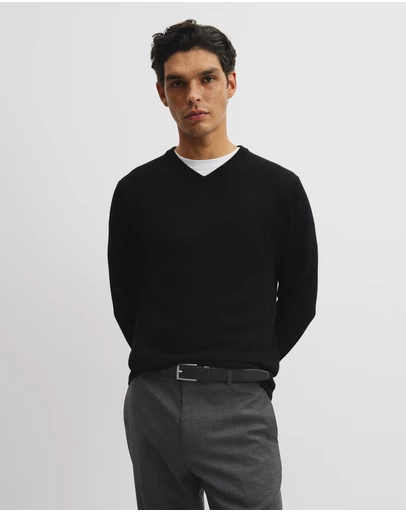 Country Road - Merino Wool V-neck Knit