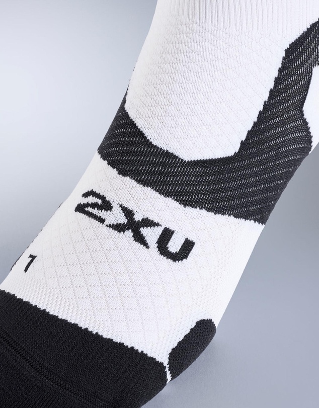 2XU - VECTR Light Cushion Crew Socks
