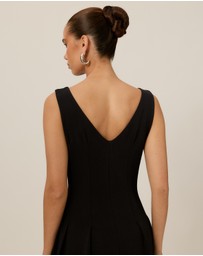 Tussah - Audrey Pleated Midi Dress