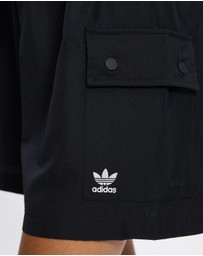 adidas Originals - Essentials C Shorts