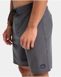 Quiksilver - Mens Surfsilk 18