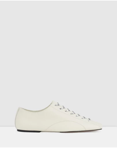 Rollie - Eva Flat