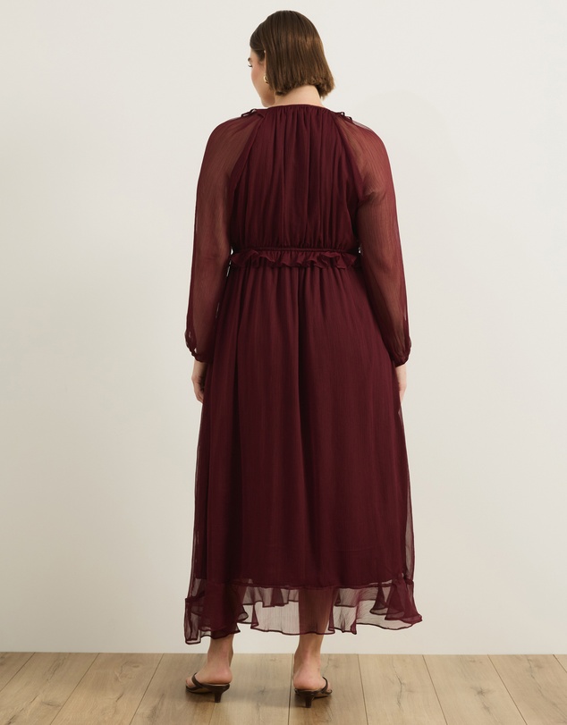 Atmos&Here Curvy - Tyla V-Neck Boho Midi Dress With Ruffle Detail