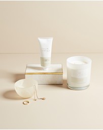 Palm Beach Collection - Clove & Sandalwood Scented Candle 420g