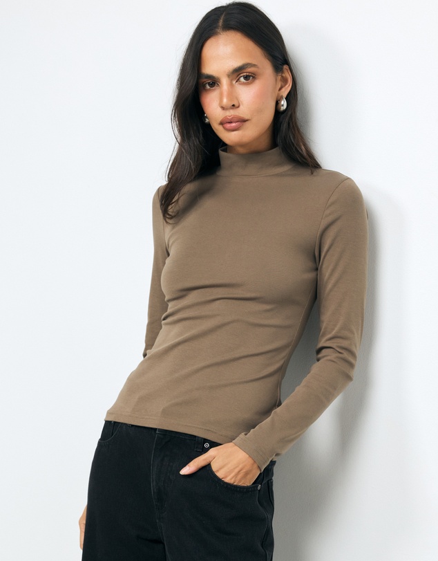 AERE - Mock Neck T-Shirt