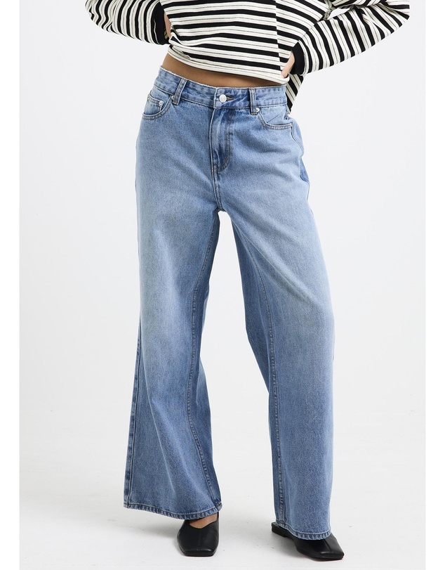 Subtitled - Wren Wide Denim Jeans Petite