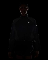 Nike - Swift Repel UV Protection Running Jacket
