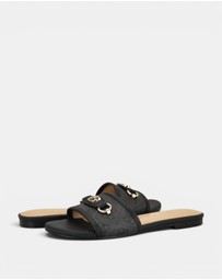 GUESS - Hammin Sandals