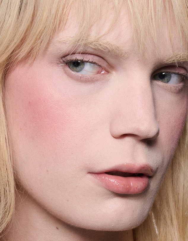 MAC - Skinfinish Colourstruck Blush