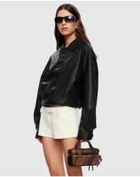 Lioness - Kenny Bomber
