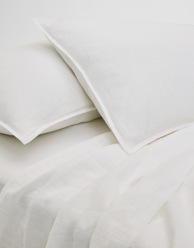 Country Road - Skye Linen Standard Pillowcase Pair