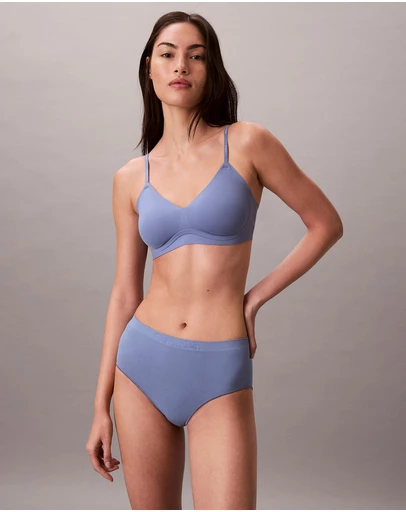 Calvin Klein - Invisibles Lightly Lined Bralette