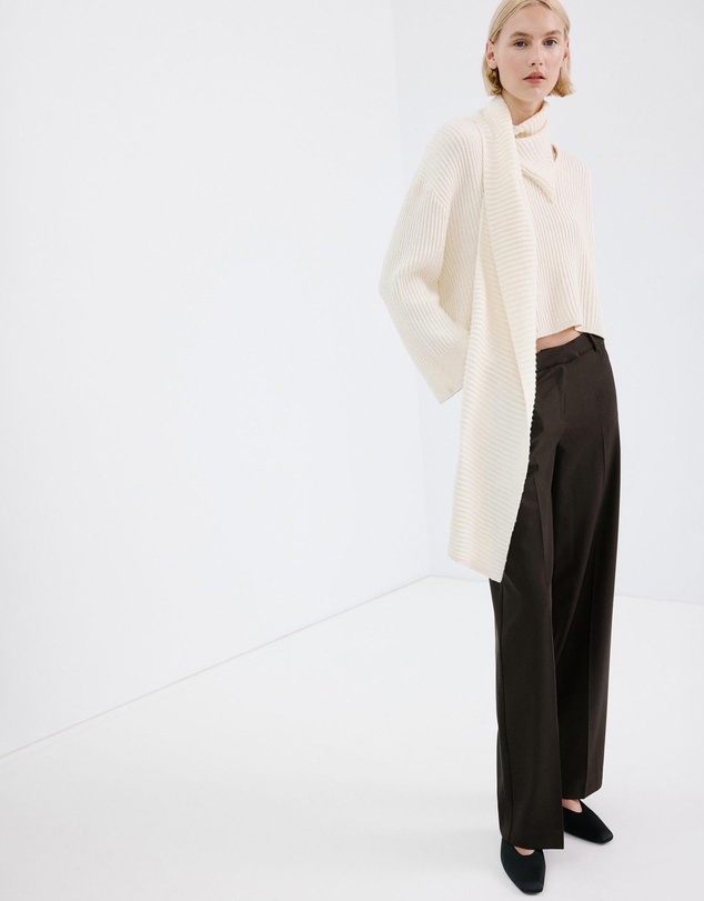 M.N.G - Wide-Leg Mid-Rise Pleated Trousers