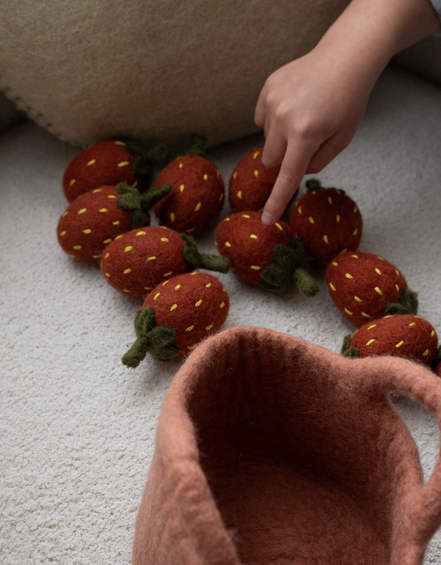Phile - Basket of Strawberries