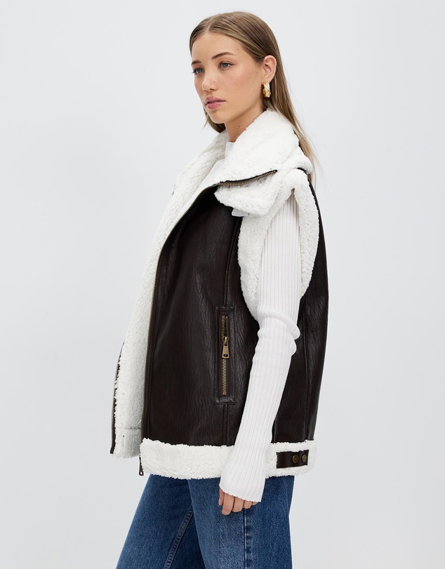 Unreal Fur - Master Control Vest