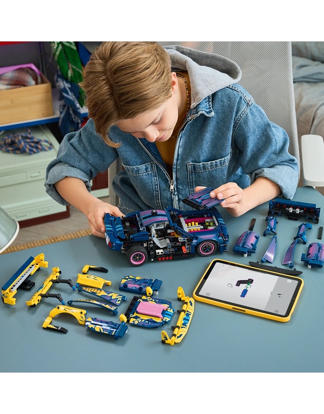 LEGO - 42236 Ford Mustang Customisable