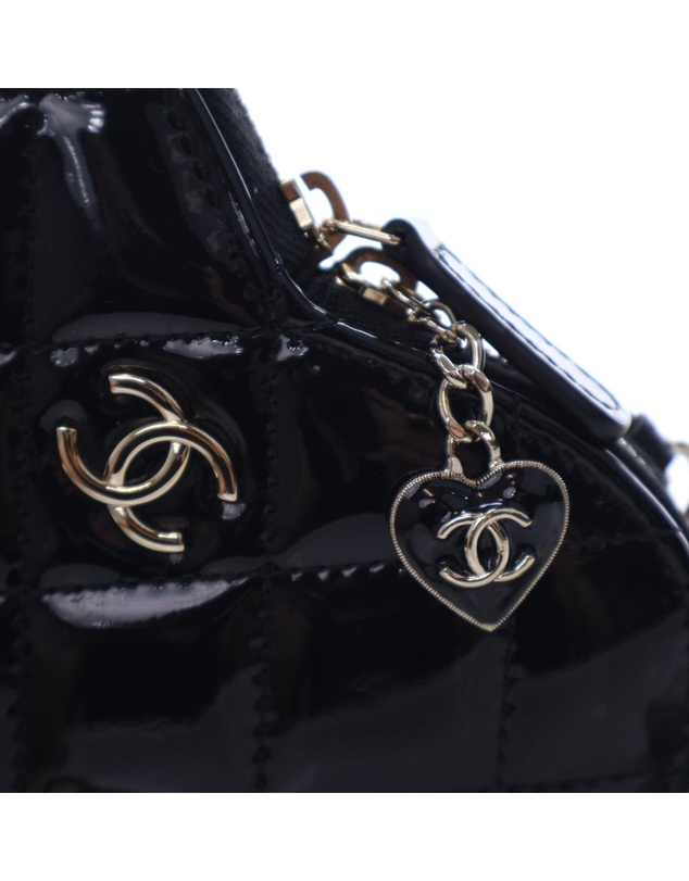 Pre-Loved by Azura Reborn - Pre-Loved Quilted Patent Duo Heart Clutch with Chain
