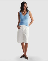 Decjuba - Kai Scallop V-Neck