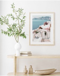 Olive et Oriel - Santorini Days Art Print