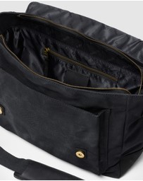 UNISON - Leo Satchel