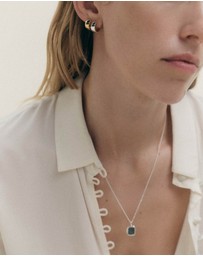Kirstin Ash - Vera Hoops