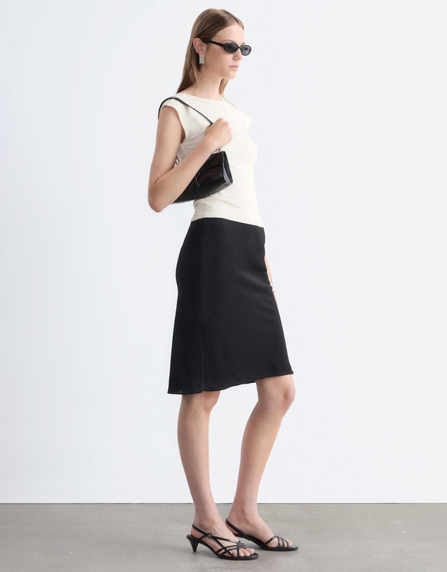 & Other Stories - Fitted Open-Back T-Shirt