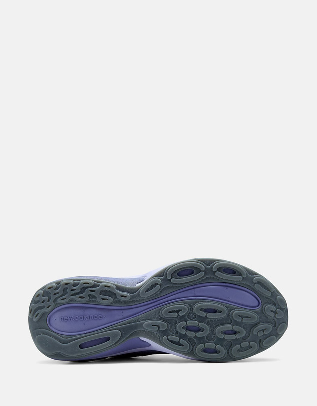 New Balance - AC Runner - Women's