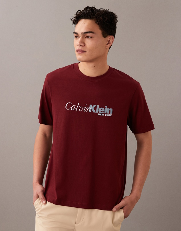 Calvin Klein - Graphic Logo T-Shirt