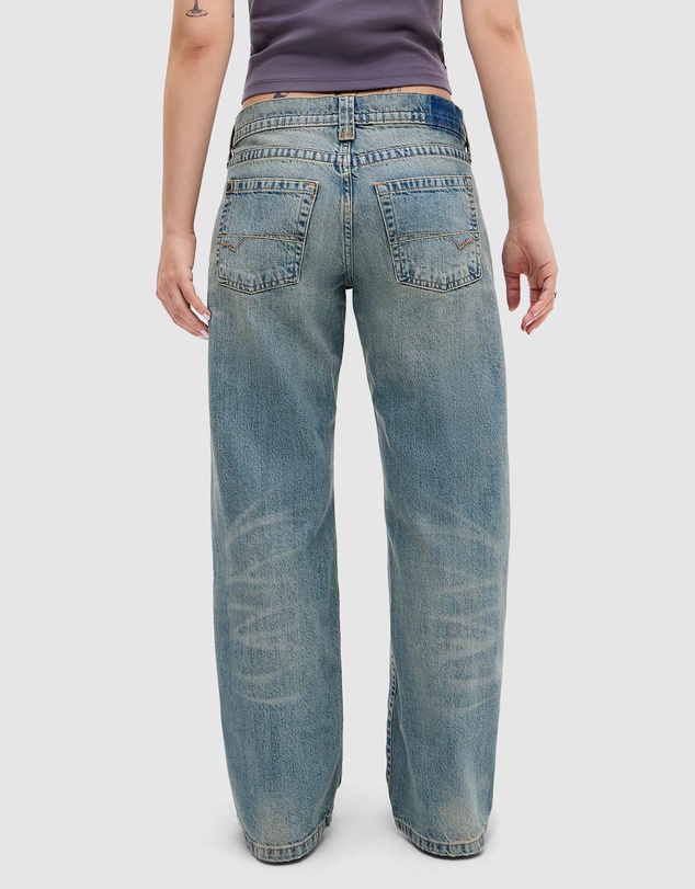 BDG By Urban Outfitters - Kayla Lowrider Jeans