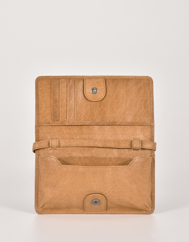 Cobb & Co - Stirling Leather Smart-Phone Card Holder Crossbody Wallet