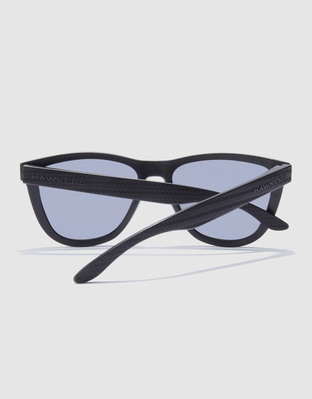 Hawkers Co - HAWKERS - Polarized Blue Chrome ONE RAW CARBONO Sunglasses for Men and Women UV400