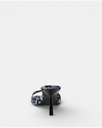 GUESS - Carisse2 Heeled Sandals