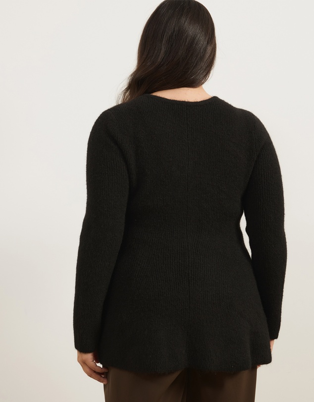 Atmos&Here Curvy - Ivy Boat Neck Long Sleeve Peplum Knit Top