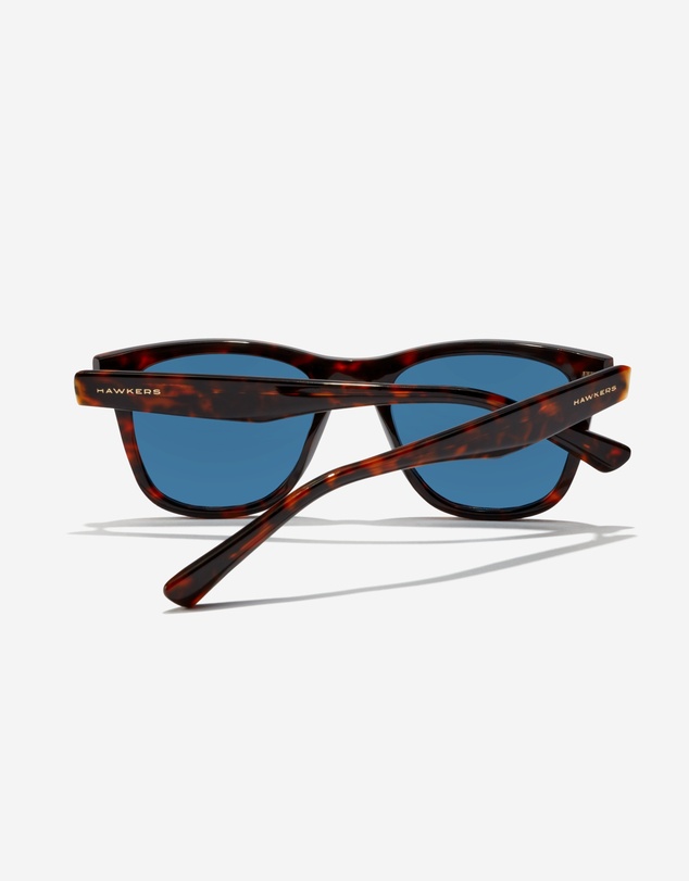Hawkers Co - HAWKERS One Pair - Sunglasses for Men and Women UV400