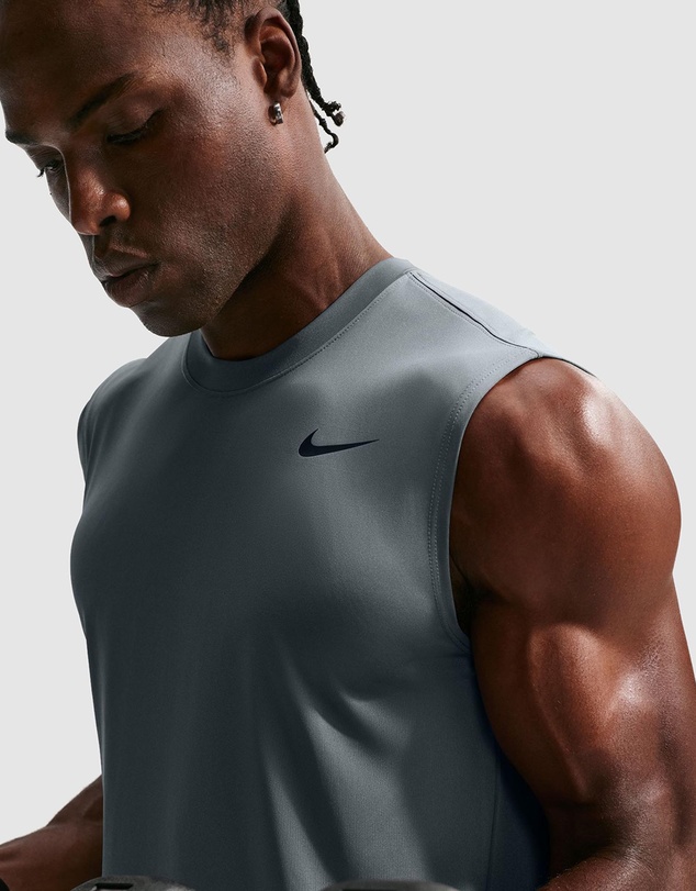 Nike - Nike Dri-FIT Sleeveless Training Top