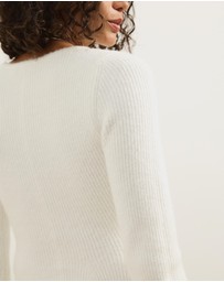 Atmos&Here - Ivy Boat Neck LS Peplum Knit Top