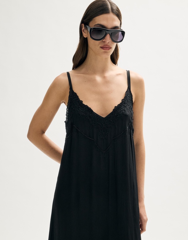 Minima Esenciales - Embroidered Beaded Maxi Dress