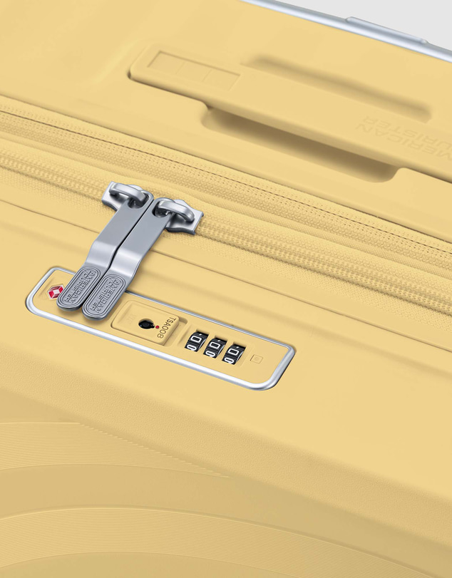 American Tourister - Curio Nxt Check-In Medium 67cm Suitcase Expandable