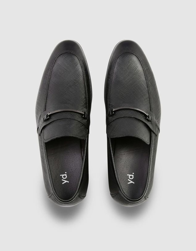 yd. - Riccardo Textured Leather Loafer