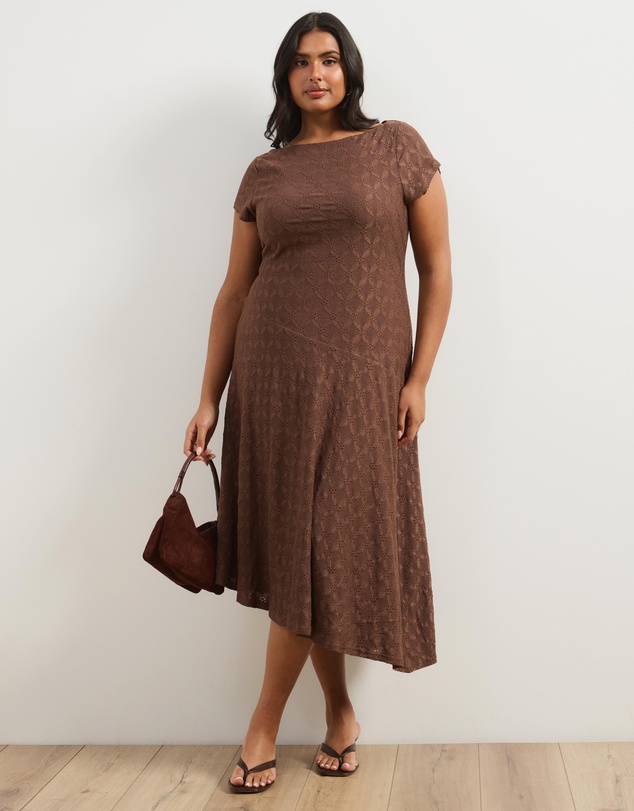 Atmos&Here Curvy - Bridget Stretch Geo Lace Midi Dress