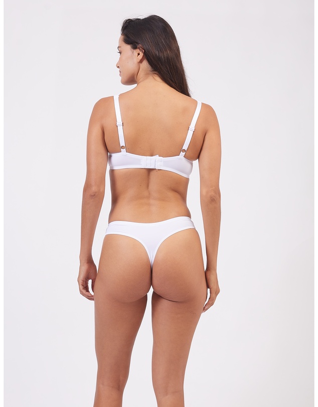 Cinnamon Swan - Capri Thong 