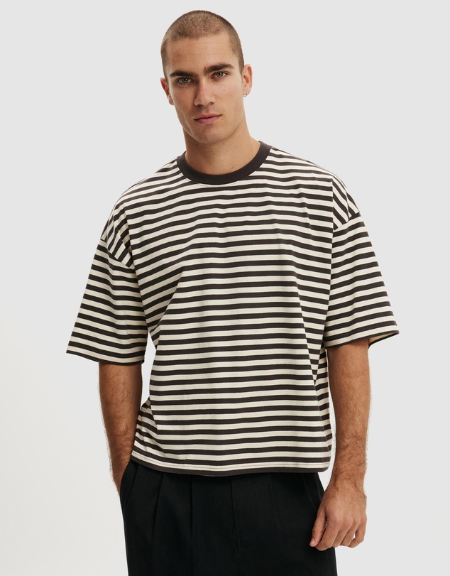 Cotton On - Cropped Fit T-Shirt