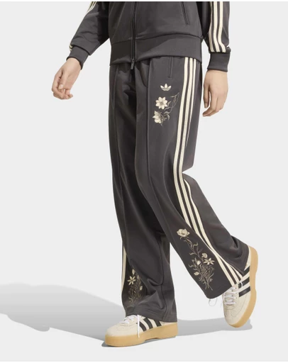 adidas Originals - FIREBIRD LOOSE TRACK PANTS Womens