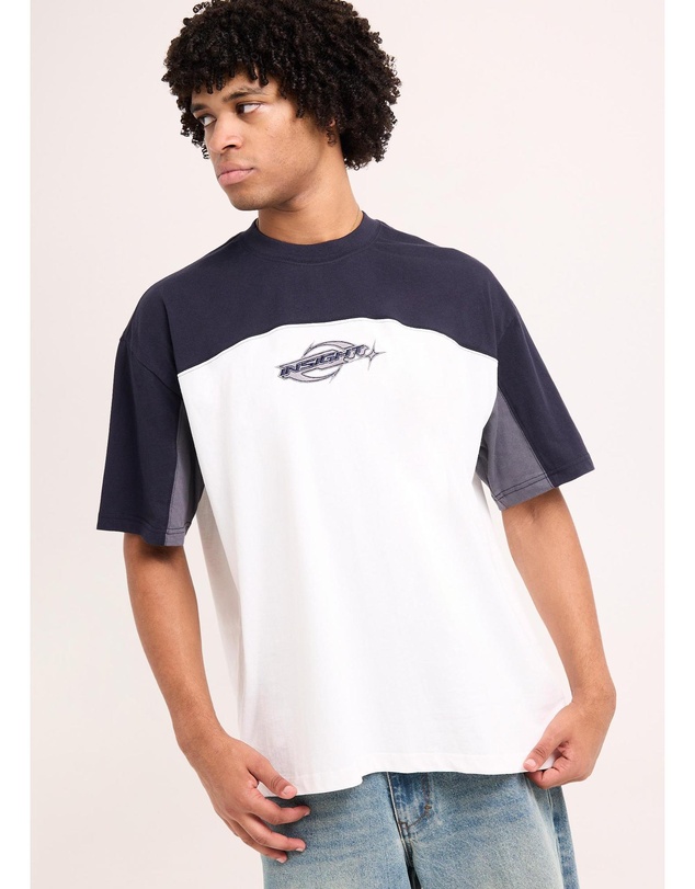 Insight - Saturn Y2K T-Shirt