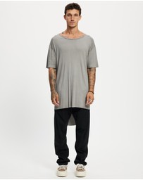 Surrounded By Ghosts - The Arsenic Relaxed Rib Knit Long Tail T-Shirt