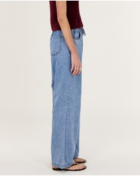 Staple the Label - Rae Relaxed Chambray Pants