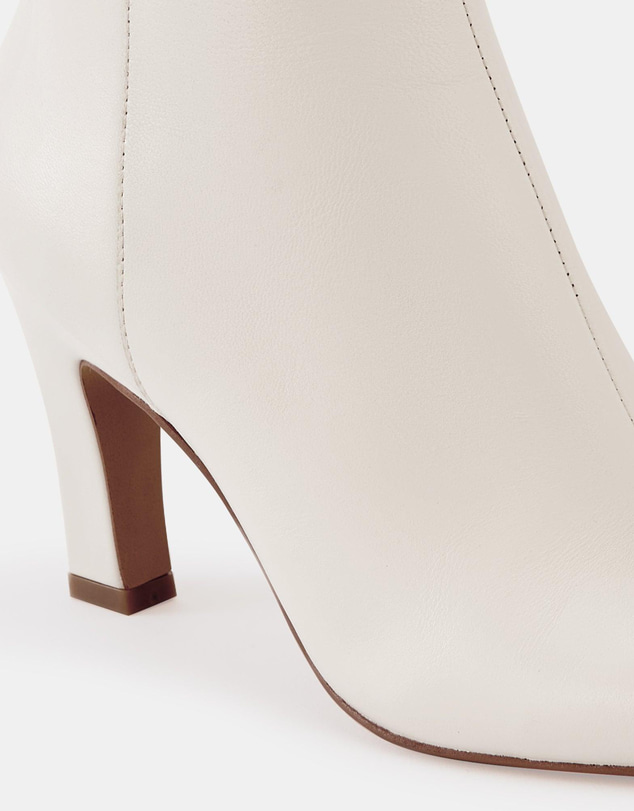 Wittner - Loz Ankle Boot Ecru Leather